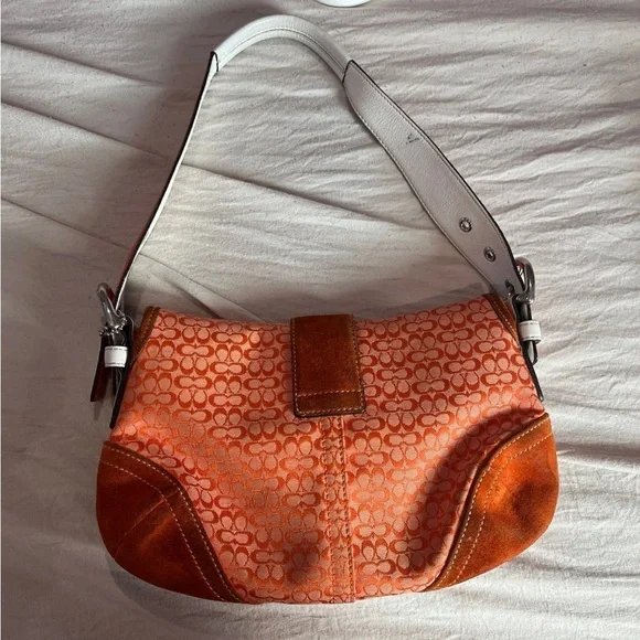 Vintage Coach Soho Orange Bag - Picture 2 of 12